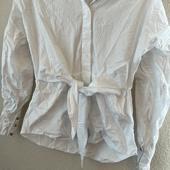 Lauren Ralph Lauren Cotton Puffed Long Sleeves Button Down Self-Tie Front Shirt - Picture 8 of 15